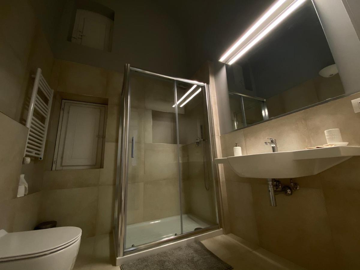 Suite 261 - Intero Appartamento Nel Centro Di Bari Exterior photo
