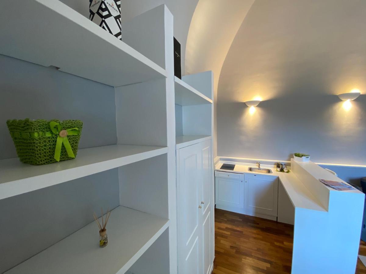 Suite 261 - Intero Appartamento Nel Centro Di Bari Exterior photo